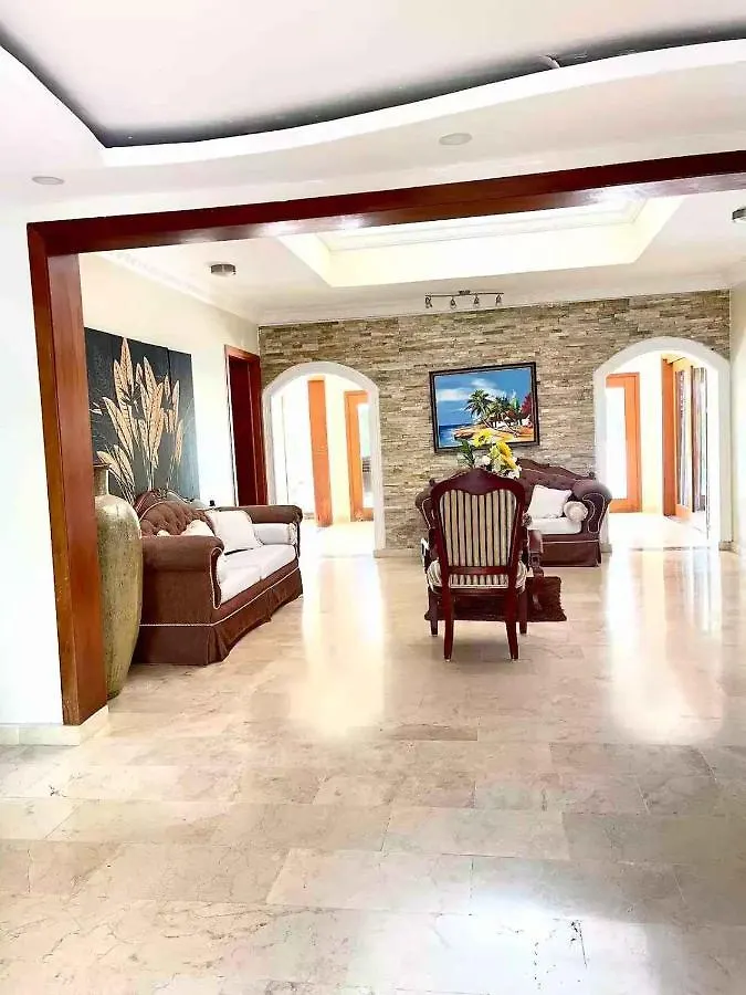 Villa I-31 Capacidad Para 20 Personas San Pedro de Macoris